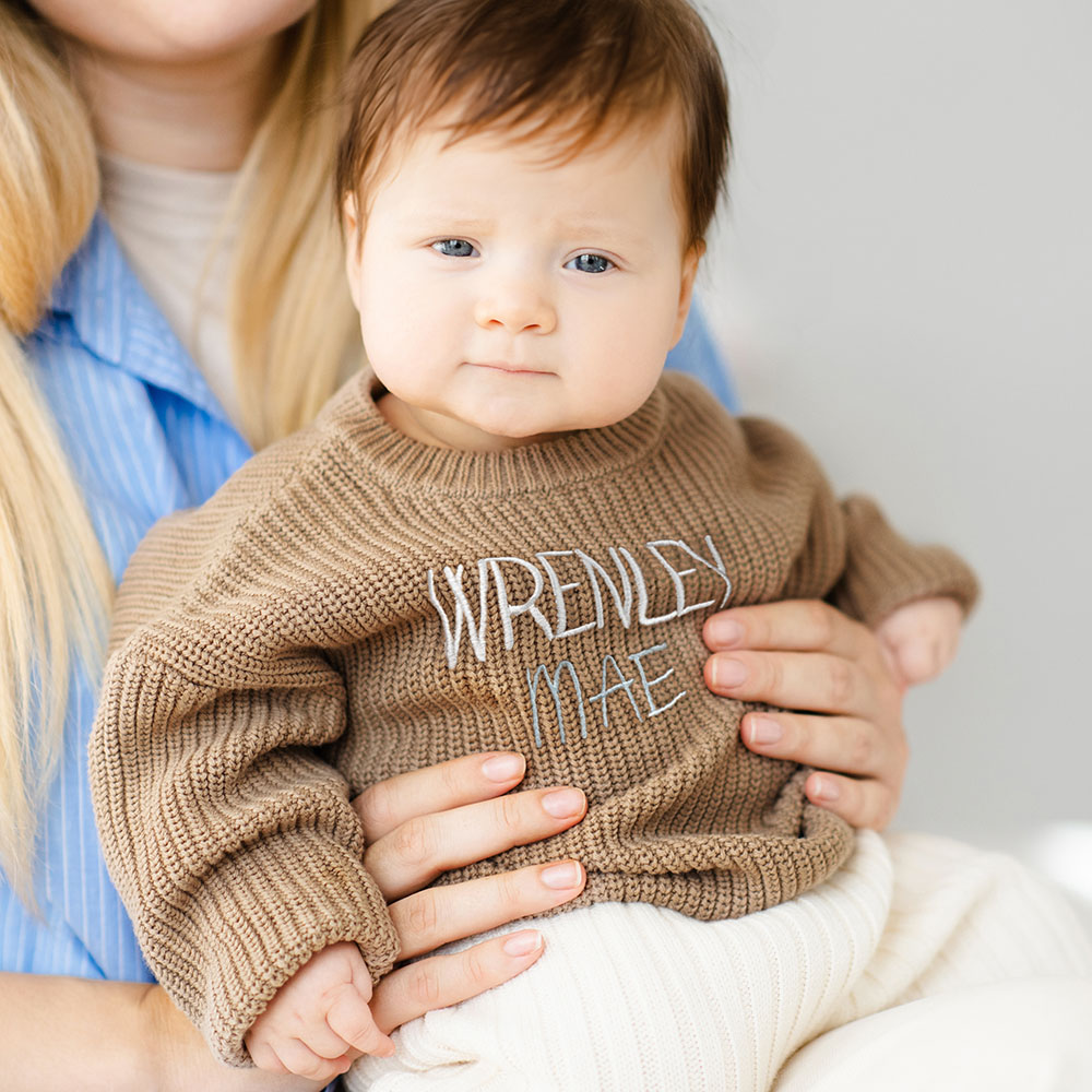 Pull personnalisé 100% coton avec nom brodé Anniversaire Cadeau d'automne pour nouveau-né Nouveaux parents