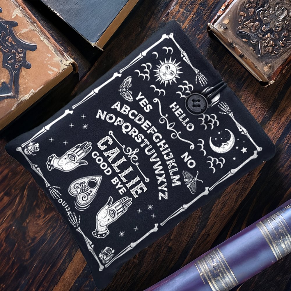 Livre de Ouija gothique personnalisé avec nom Cadeau d'anniversaire Halloween pour les amateurs de Ouija.