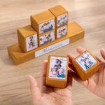 Personalisierte Stacking 6-12 Foto-Blöcke Set mit Text hölzerne Basis Home Decor Ornament Geschenk für Familie