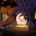 Veilleuse LED Acrylique Personnalisée avec Nom Style Bébé Ourson Endormi Décoration de Chambre avec Socle en Bois Cadeau Noël pour Garçons et Filles