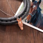 Personalized Horse Facial Marking 3D Birthmark Necklace with Engraved Text Horse Racing Day Equestrian Accessory Gift for Horse Lover