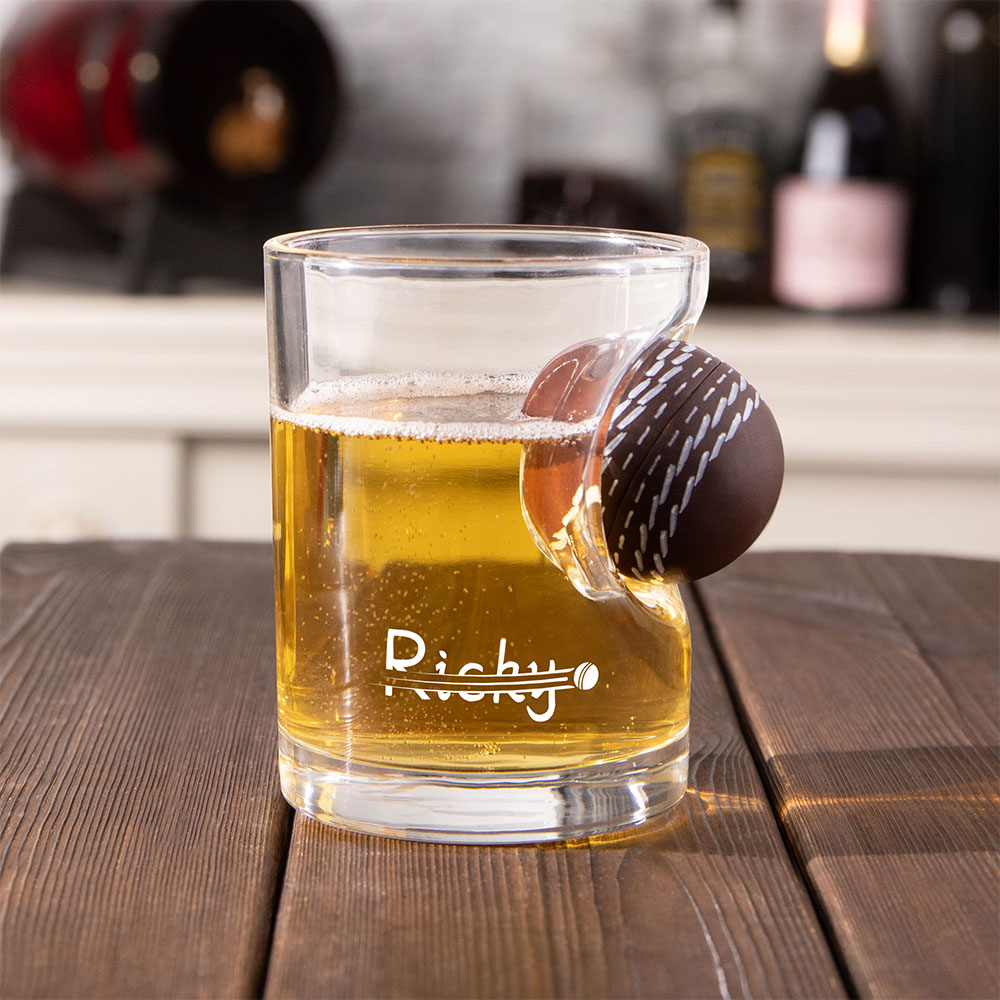 Verre à Whisky Personnalisé avec Nom Design Balle de Cricket Cadeau d'Anniversaire Noël pour Passionnés de Whisky Cricket