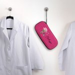 Custodia per stetoscopio personalizzata con bouquet di fiori di nascita, tasche a rete e nome Regalo di apprezzamento per infermieri, medici e persona