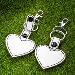 Porte-clés Softball Baseball brodé à la main avec mousqueton et crochet Accessoires de sac Cadeau d'anniversaire pour les amoureux du sport