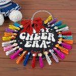 Personnalisé In My Cheer Era Glitter Bow Basswood Pin Holder Wall Hanging with Name Team Accessory Gift for Cheerleader Coach