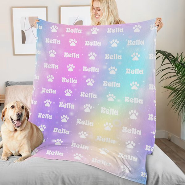 Personalisierte bunte Gradient Paw Print weiche Decke werfen mit sich wiederholenden Namen Haustier Thema Home Decor Geburtstagsgeschenk für Hund Katz