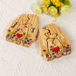 Personalized Wooden Cute Floral Hug Bear Family Puzzle with Lover Heart and 2-8 Names Desk Decoration Birthday Anniversary Gift for Family