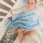 Couverture personnalisée en fourrure de vache avec nom Cadeau d'anniversaire de douche de bébé pour les nouveau-nés