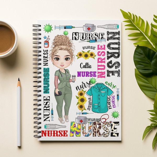 Gepersonaliseerd verpleegster dokter cartoonkarakter A5 notitieboekje met naam afstuderen geschenk voor medisch student personeel