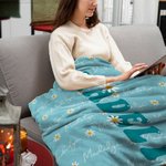 Personalized Daisy Bubble Title Soft Throw Blanket with Repeating Names Multicolour Home Decor Birthday Christmas Gift for Girls Women