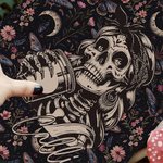 Funda para libros personalizada con diseño de esqueleto gótico y flores protector con nombre regalo de Halloween y Navidad para amantes de la lectura