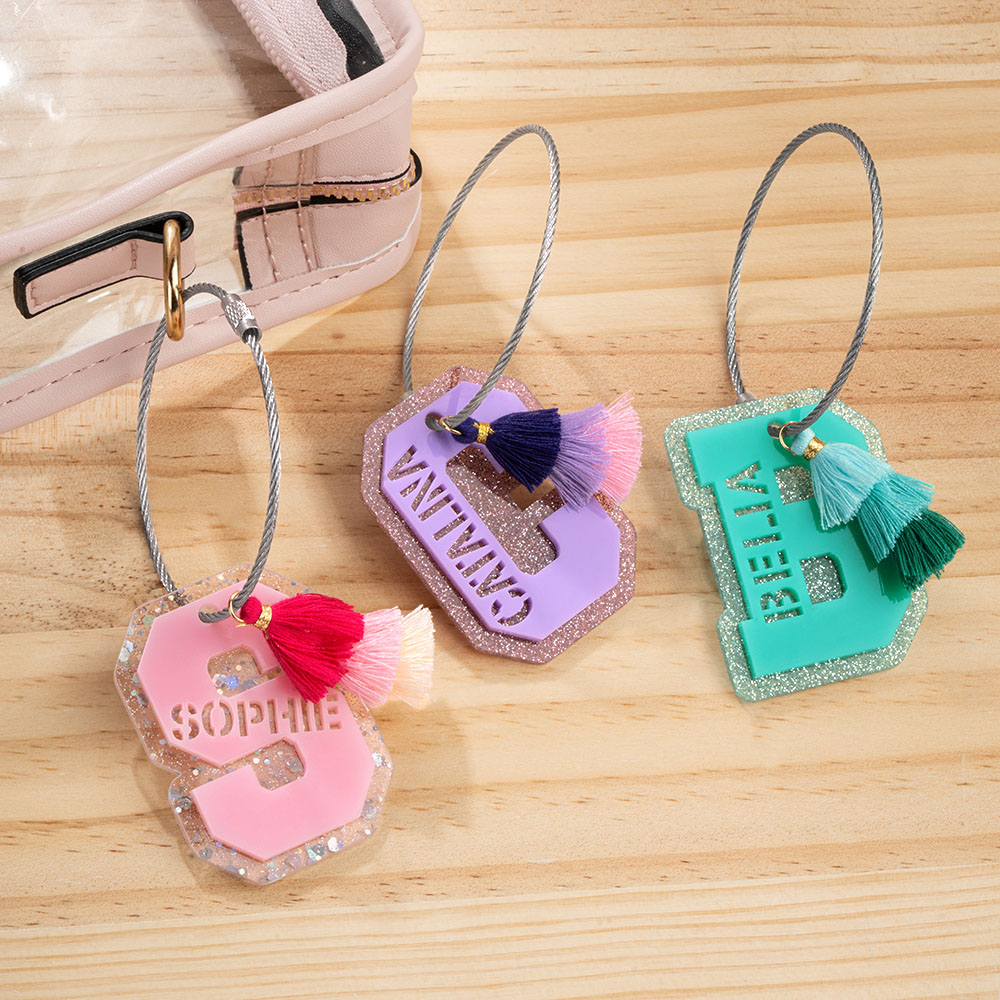 Porte-clés en Acrylique Personnalisé avec Initiale et Nom à Pompon Double Couche Pailletée Cadeau Anniversaire pour Femme Fille