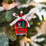 Camión rojo de madera personalizado colgante adorno de Navidad con el nombre y la cinta de Navidad Decoración Regalo para Amigo Familia