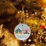 Personnalisé From Our Home To Yours Cabin Snowman Ceramic Ornament with 2 Family Names Christmas Tree Decor Gift for Neighbor Family