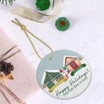 Personnalisé From Our Home To Yours Cabin Snowman Ceramic Ornament with 2 Family Names Christmas Tree Decor Gift for Neighbor Family