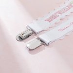 Gepersonaliseerde lint fopspeen Clip houder met geborduurde naam past op de meeste fopspenen Speen Speelgoed Baby Shower Gift voor pasgeborenen