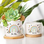 Vaso per Piante Personalizzato con Nome in Ceramica e Base in Bambù Regalo di Apprezzamento per Amanti delle Farfalle Arcobaleno