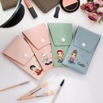 Personalised Cartoon Mom Grandma Holding Birth Flower Bouquet Leather Makeup Brush Bag with 8 Makeup Brushes Birthday Christmas Gift for Women