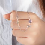 Collana personalizzata minimalista con pietra di nascita tulipano e nome laterale Regalo di Natale per la festa della mamma e di compleanno per le donne