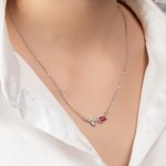 Collana personalizzata minimalista con pietra di nascita tulipano e nome laterale Regalo di Natale per la festa della mamma e di compleanno per le donne