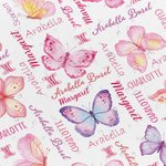 Gepersonaliseerd Multicolor Vlinder Naam Wolk Douchegordijn met 12 roestvrije zeilringen Badkamer Decor Verjaardag Housewarming Gift voor vrouwen Meis