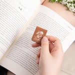 Personligt födelseblomma PU-läder Magnetiskt bokmärkesklämma med namn Läsning Skrivmaterial Födelsedagspresent för bokmalar Bokälskare