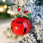 Personalisierte hohle Schneeflocke Jingle Bell Holly Berry Twine Bow Ornament mit eingraviertem Namen Weihnachtsbaum Dekoration Festival Party Geschenk für Kinder Familie