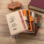 Personalisierte Floral Cross Bibel Vers A5 liniert Leder Gebet Notebook hölzernen Stift Set mit Namen Kirche Weihnachtsgeschenk für Christen
