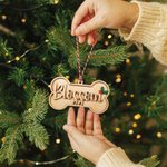 Personalizado Holly Dog Bone Wooden Ornament Stocking Tag with Text and Year Christmas Tree Decor Birthday Gift for Pet Lovers