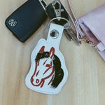Gepersonaliseerde lederen paard borduurwerk kwastjes kapsel sleutelhanger met naam verjaardag vakantie cadeau voor paardenliefhebbers