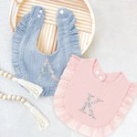 Bavoir Ajustable 100% Coton Personnalisé avec Initiale de Couronne Cadeau Noël Anniversaire pour Bébé Nouveau-né