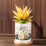 Personalised Cute Family Bear Ceramic Plant Pot with 1-8 Names and Bamboo Base Mother's Birthday Gift for Family Friend