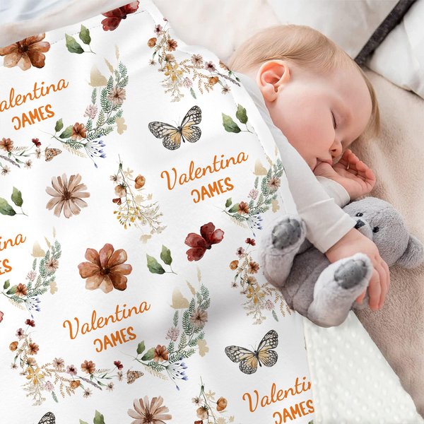 Coperta di sicurezza personalizzata Bohemian Wildflower Butterfly Name con sfondo a puntini Regalo di battesimo per la doccia del bambino per il neonato
