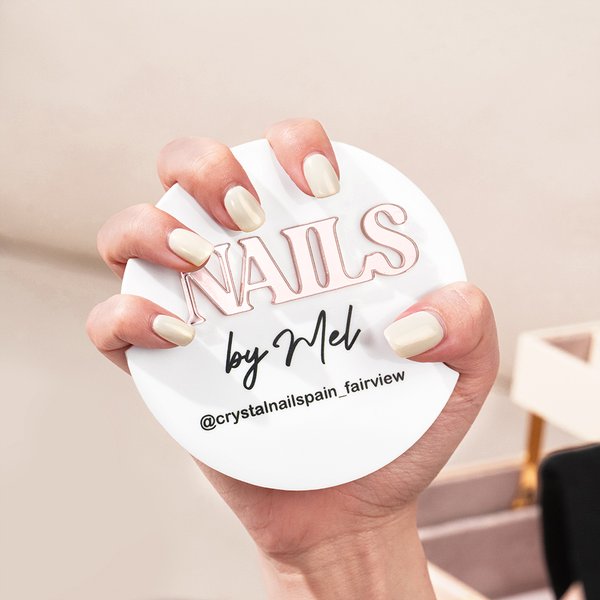 Personalised Mirror Letter Acrylic Nailfie Disk Display Plate with Name Beauty Salon Social Media Photo Props Gift for Manicurist Nail Artist