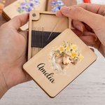 Scatola magnetica per aghi in legno con nome, regalo di compleanno e anniversario per gli amanti del cucito.