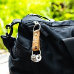 Porte-Clés en Cuir Personnalisé avec Anneau Gravé Nom du pays Cadeau pour Amoureux du Voyage