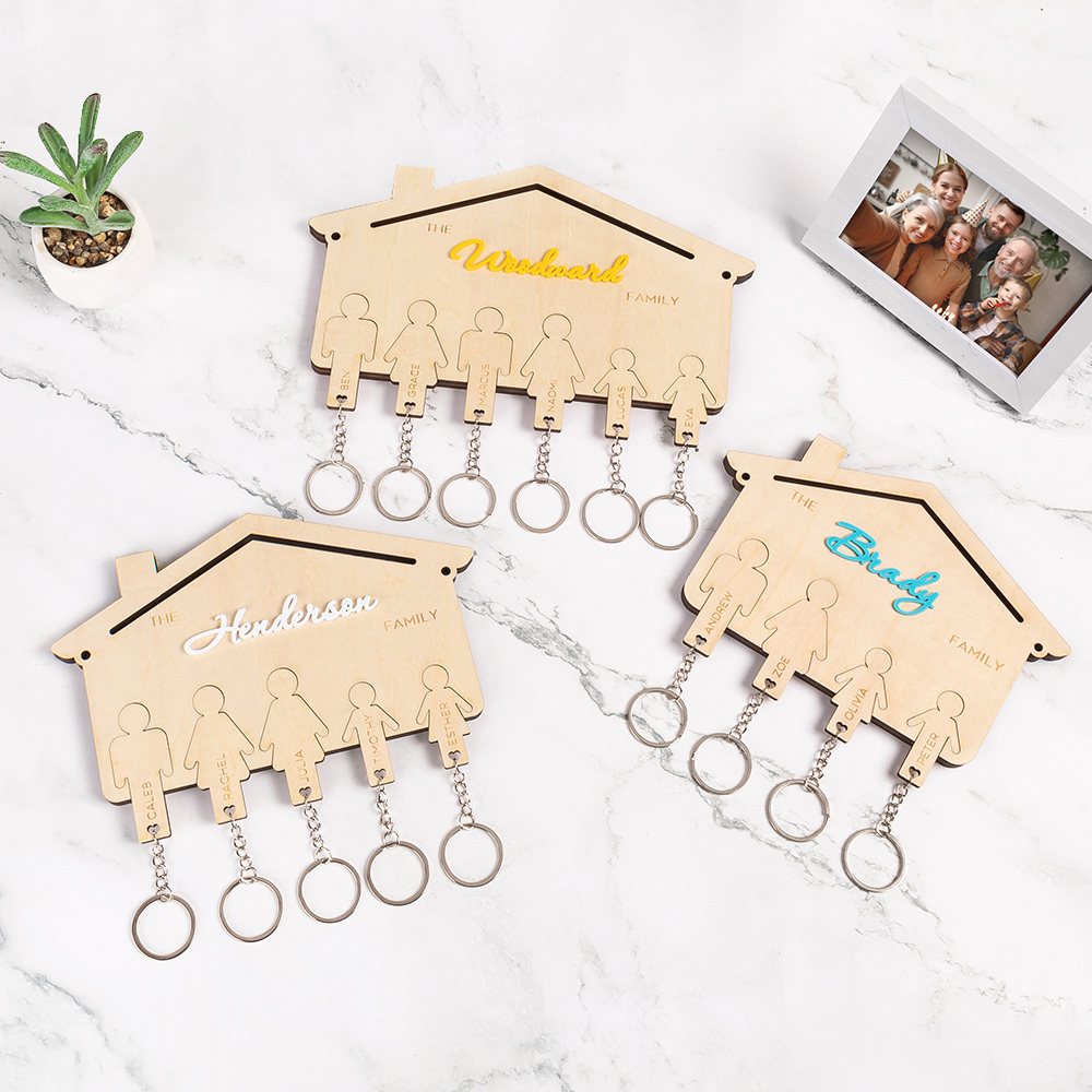 Personalised Wooden Family Names Key Holder for 2-6 Members Wall Mount ...