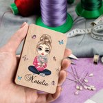 Personalized Cartoon Character Birth Flower Bouquet Wooden Magnetic Needle Box with Name Birthday Mother's Day Gift for Mom Grandma