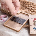 Personalized Cartoon Character Birth Flower Bouquet Wooden Magnetic Needle Box with Name Birthday Mother's Day Gift for Mom Grandma