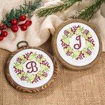 Ornamento personalizzato a punto croce contato con alfabeto retrò fatto a mano con fibbia Regalo per l'albero di Natale per i ricamatori di famiglia