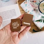 Personifierad Mystery World Floral Tea Cup Magnetisk läderbokmärkesklämma med namn Läsning Pappersvaror Födelsedagspresent för bokälskare