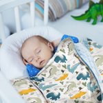 Personalisierte niedlichen Dinosaurier weiche Baby-Sicherheitsdecke mit gepunkteten Backing und Stickerei Name Baby Dusche Geburtstag Geschenk für Jungen Mädchen