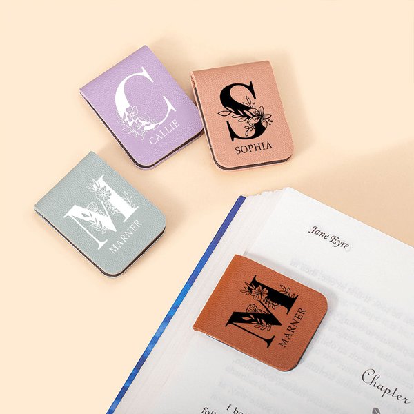Personalisierter Floraler Initiale Name Lesezeichen-Clip Magnet PU-Leder Lesen Schreibwaren Zubehör Geburtstag Geschenk für Bücherwurm Buchliebhaber