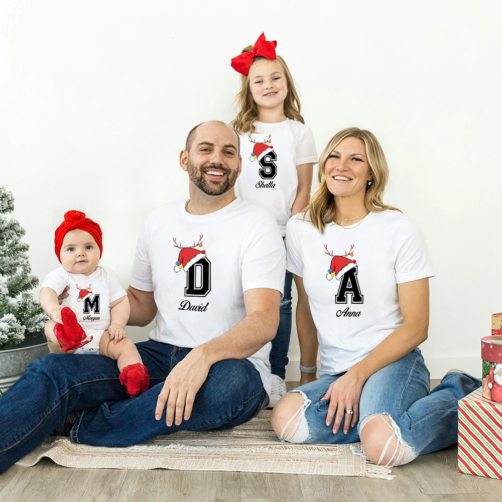 Bonnet de Père Noël personnalisé Initial 100 % coton Body bébé assorti T-shirt enfant adulte avec nom Cadeau de fête de Noël pour la famille