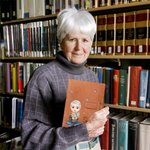 Personalized Family Birth Flower Bouquet Cartoon A5 PU Leather Cover Recipe Notebook with Storage Pocket Birthday Cooking Gift for Mom Grandma