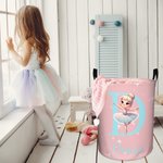 Cesto portabiancheria personalizzato con nome e maniglia per il lago dei cigni, regalo di compleanno per gli amanti del balletto.