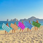 Asciugamano da spiaggia personalizzato a strisce classiche sovradimensionate con nome, asciugatura rapida, regalo di compleanno per donne e uomini.