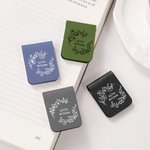 Personalizado Nacimiento Flor Corona magnética de cuero Marcapáginas Clip con nombre Cumpleaños Regalo de Navidad para Bibliotecario amante de los libros