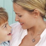 Collana personalizzata cuore rosa bicolore madre-figlio con pietre di nascita Regalo di compleanno per la festa della mamma per le donne