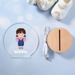Gepersonaliseerd Schattig Cartoon Jongen Meisje Acryl LED Nachtlampje met Houten Voet en Naam Home Decor Baby Shower Verjaardagscadeau voor kinderen
